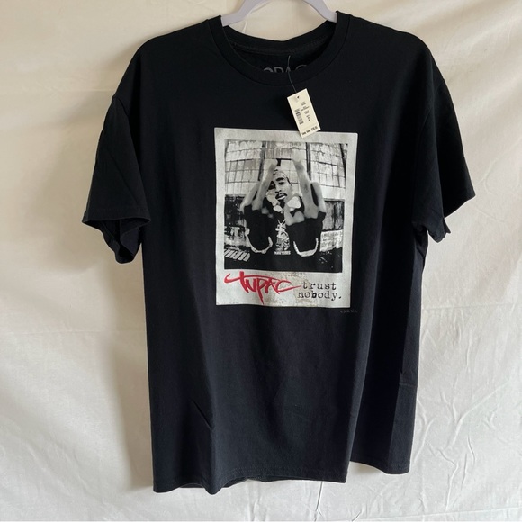 2PAC trust nobody Vintage New With Tags Black T-Shirt Size Medium - Picture 1 of 9